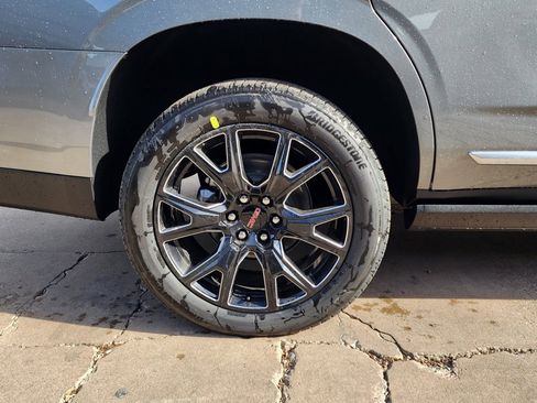 New 2026 GMC Yukon Denali w/ Denali Reserve Package image 64