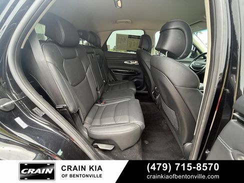 Used 2022 Genesis GV70 2.5T w/ Cargo Package AWD/4WD image 28