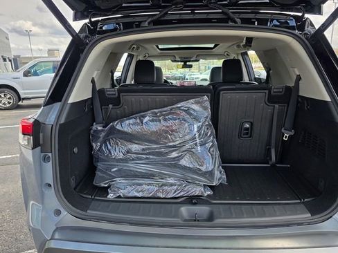 New 2026 Nissan Pathfinder Platinum AWD/4WD image 31