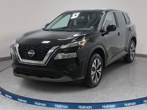 Used 2023 Nissan Rogue SV image 3