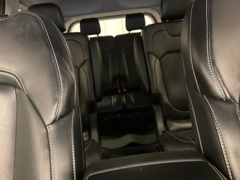 Used 2021 Jeep Grand Cherokee L Limited AWD/4WD image 23