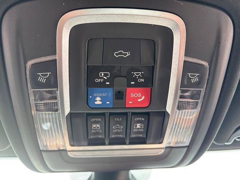 Used 2020 RAM 2500 Limited AWD/4WD image 23