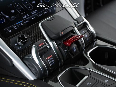Used 2021 Lamborghini Urus AWD/4WD image 31