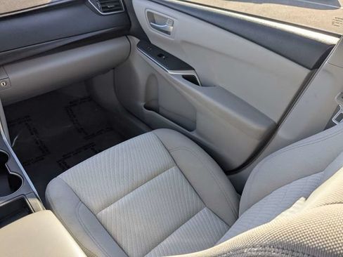 Used 2015 Toyota Camry LE FWD image 15