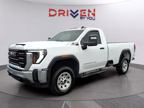 Used 2024 GMC Sierra 3500 Pro image 3