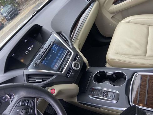 Used 2020 Acura MDX FWD image 27