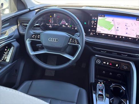 Certified 2025 Audi Q5 Premium Plus w/ Premium Plus AWD/4WD image 24