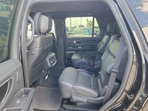 New 2026 Ford Expedition Platinum AWD/4WD image 12