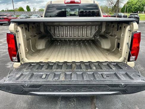 Used 2024 Chevrolet Colorado Trail Boss w/ Technology Package AWD/4WD image 25