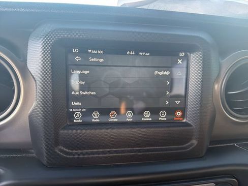 Used 2018 Jeep Wrangler Sport AWD/4WD image 19