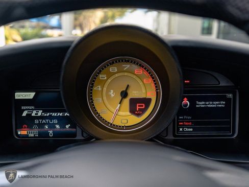 Used 2023 Ferrari F8 Tributo image 31