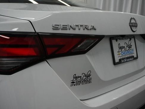 Used 2024 Nissan Sentra SV FWD image 12