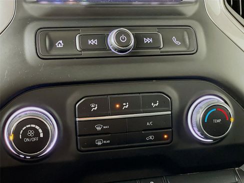 Used 2023 Chevrolet Silverado 1500 Custom image 17