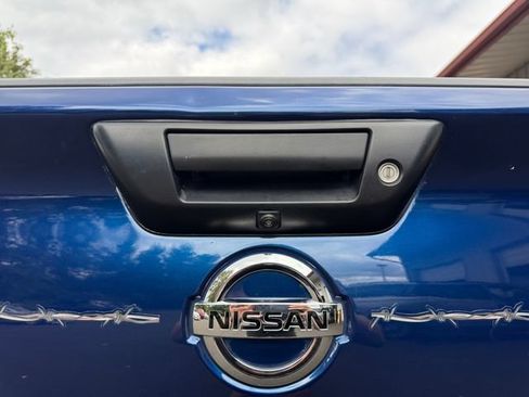 Used 2021 Nissan Titan SV w/ SV Convenience Package AWD/4WD image 16