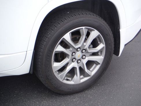 Used 2021 Chevrolet Traverse Premier AWD/4WD image 4