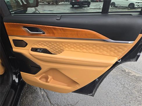 Certified 2025 Jeep Grand Cherokee L Summit image 10