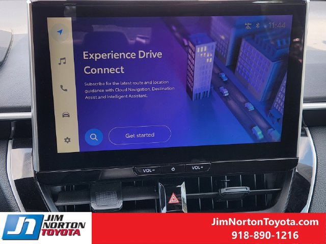 Used 2025 Toyota Corolla SE w/ SE Premium Package FWD image 18
