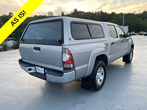 Used 2014 Toyota Tacoma PreRunner w/ SR5 Package RWD image 8