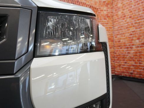 Used 2025 Nissan Frontier SV w/ SV Convenience Package AWD/4WD image 72
