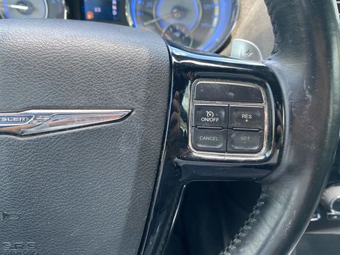 Used 2014 Chrysler 300 S image 16