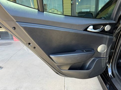 Used 2018 Kia Stinger Premium RWD image 21