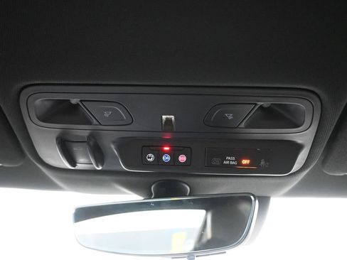 Used 2022 Chevrolet Camaro ZL1 image 26