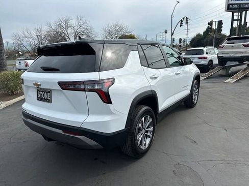 New 2026 Chevrolet Equinox LT image 9