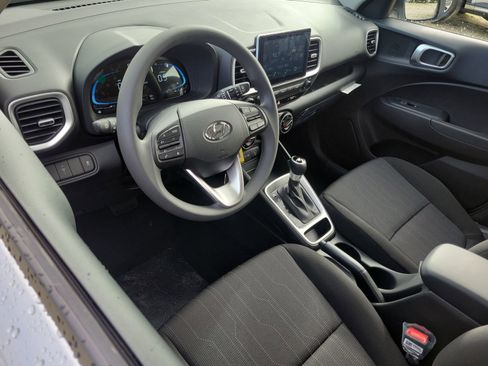New 2026 Hyundai Venue SE FWD image 6