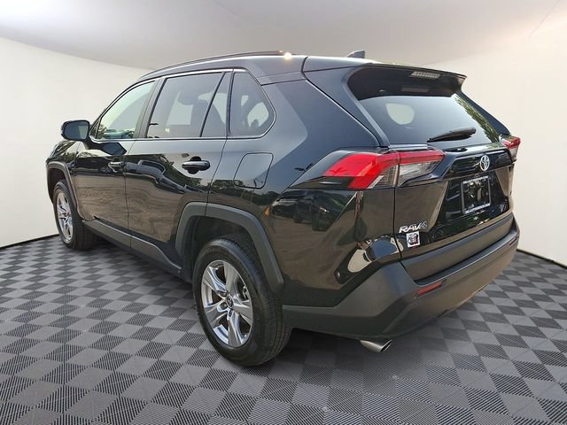 Used 2025 Toyota RAV4 XLE FWD image 4