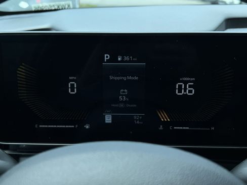 New 2026 Kia Carnival EX FWD image 39