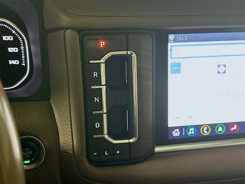 Used 2021 GMC Yukon Denali w/ Denali Premium Package image 16