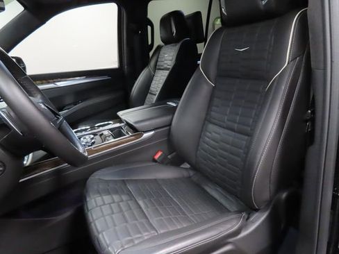 Certified 2025 Cadillac Escalade Sport Platinum w/ LPO, Floor Liner Package image 21