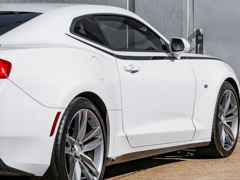 Used 2016 Chevrolet Camaro LT image 13