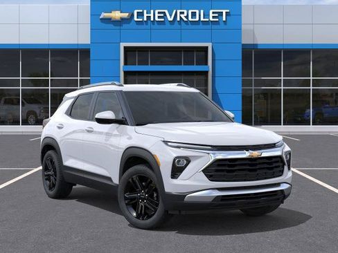 New 2026 Chevrolet TrailBlazer LT w/ Midnight Edition AWD/4WD image 7