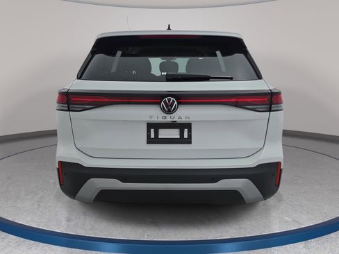 New 2026 Volkswagen Tiguan S FWD image 6