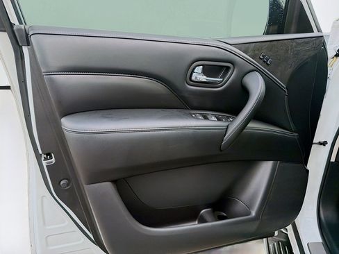 Used 2023 INFINITI QX80 Luxe w/ Cargo Package image 25