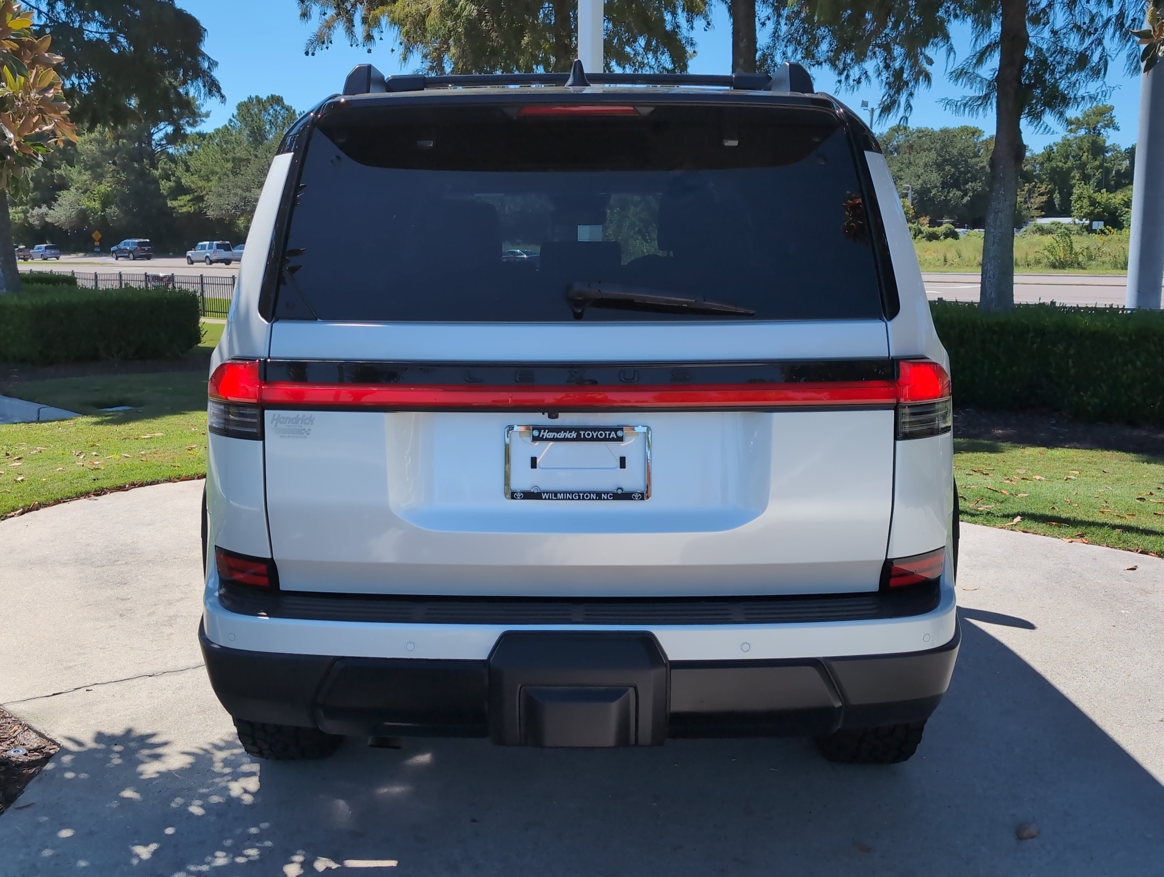 Used 2025 Lexus GX 550 AWD/4WD image 9