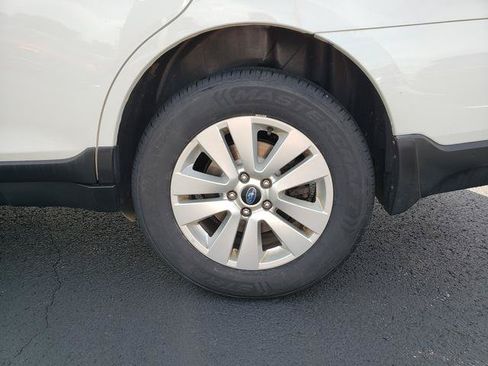 Used 2015 Subaru Outback 2.5i Premium w/ Popular Package #2 AWD/4WD image 33