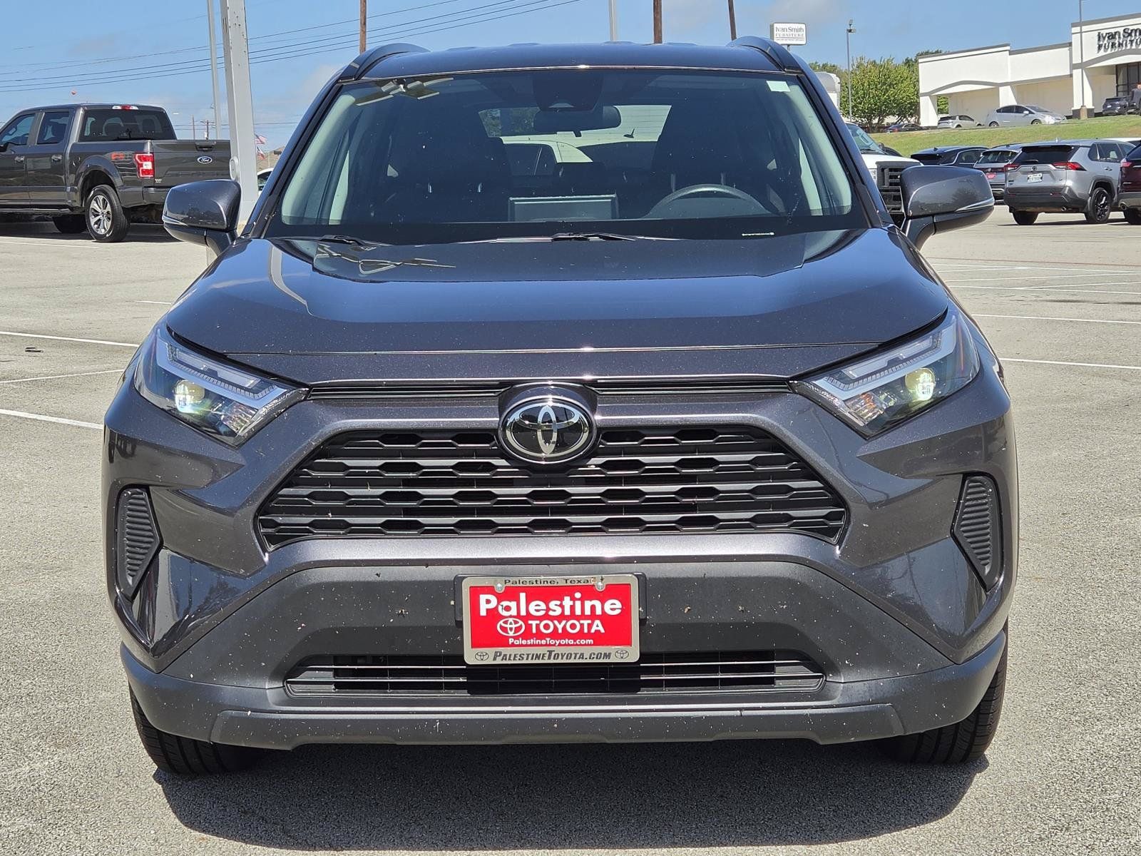 Used 2024 Toyota RAV4 XLE FWD image 2