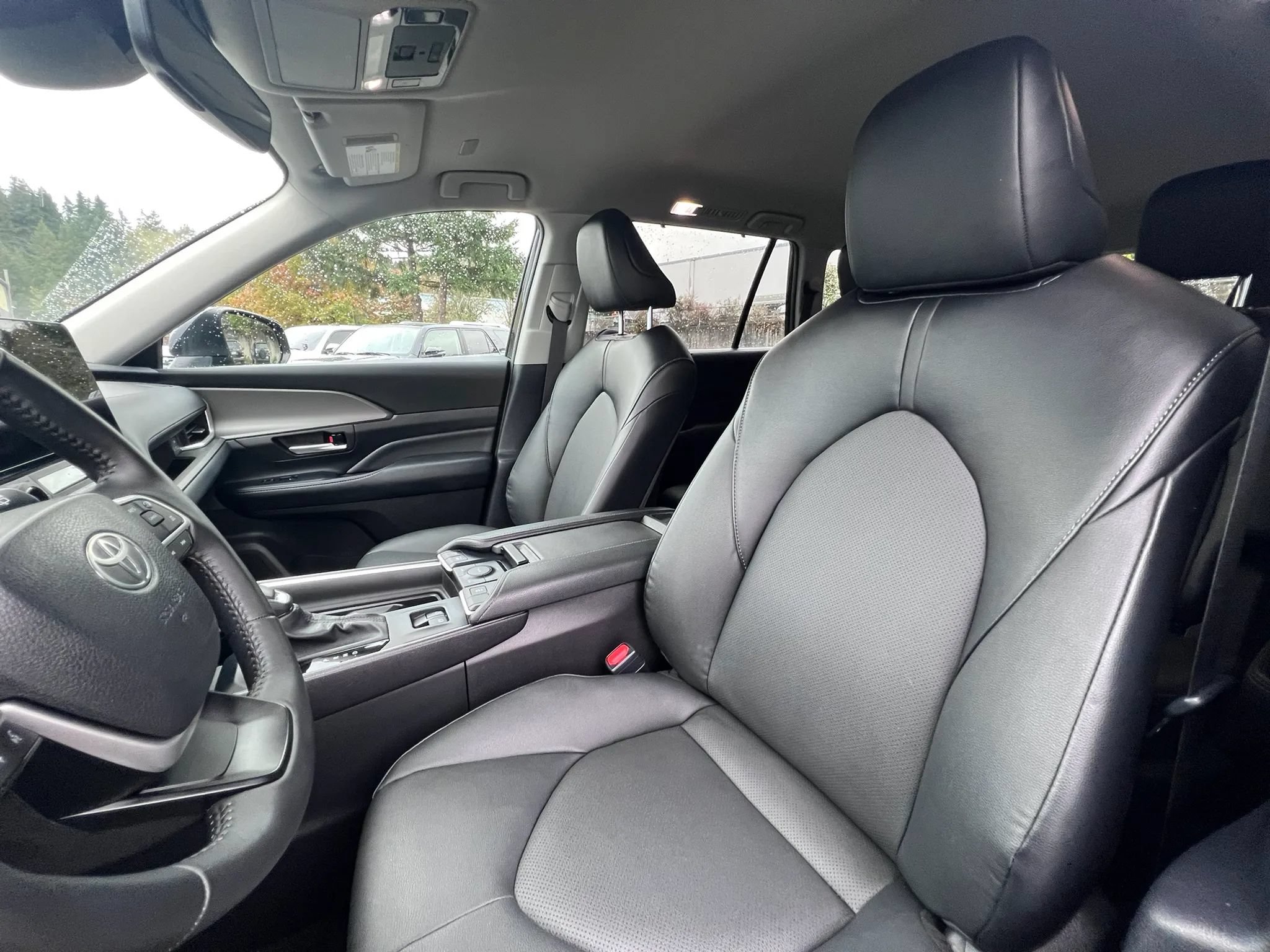 Used 2024 Toyota Grand Highlander AWD Hybrid image 18