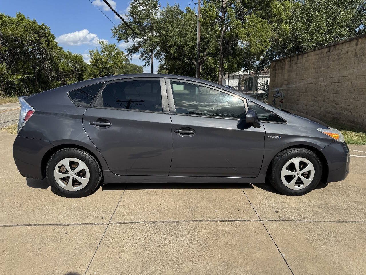 Used 2014 Toyota Prius Four FWD image 12