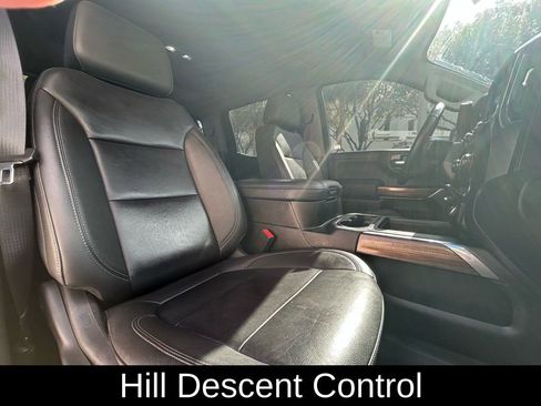 Used 2021 Chevrolet Silverado 1500 LT Trail Boss w/ Convenience Package II image 38