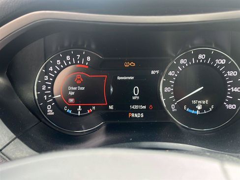 Used 2018 Lincoln MKZ Premiere w/ Magnetic Appearance Package FWD image 11