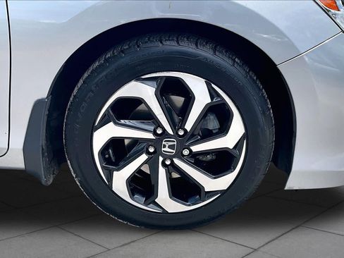 Used 2016 Honda Accord EX-L image 11