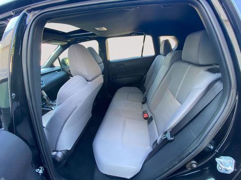 Used 2024 Toyota Corolla Cross AWD Hybrid w/ Moonroof Package image 13