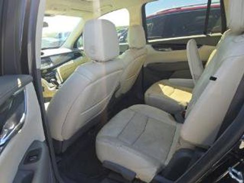 Used 2020 Cadillac XT6 Premium Luxury FWD image 12