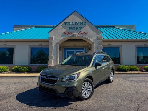 Used 2018 Subaru Outback 2.5i AWD/4WD image 23