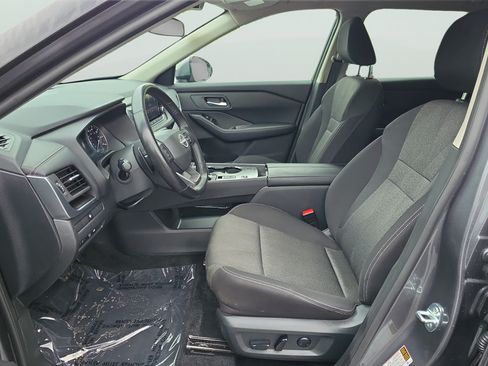 Used 2025 Nissan Rogue SV FWD image 15