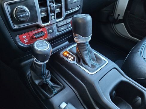 Used 2023 Jeep Wrangler Unlimited Rubicon 4xe image 12