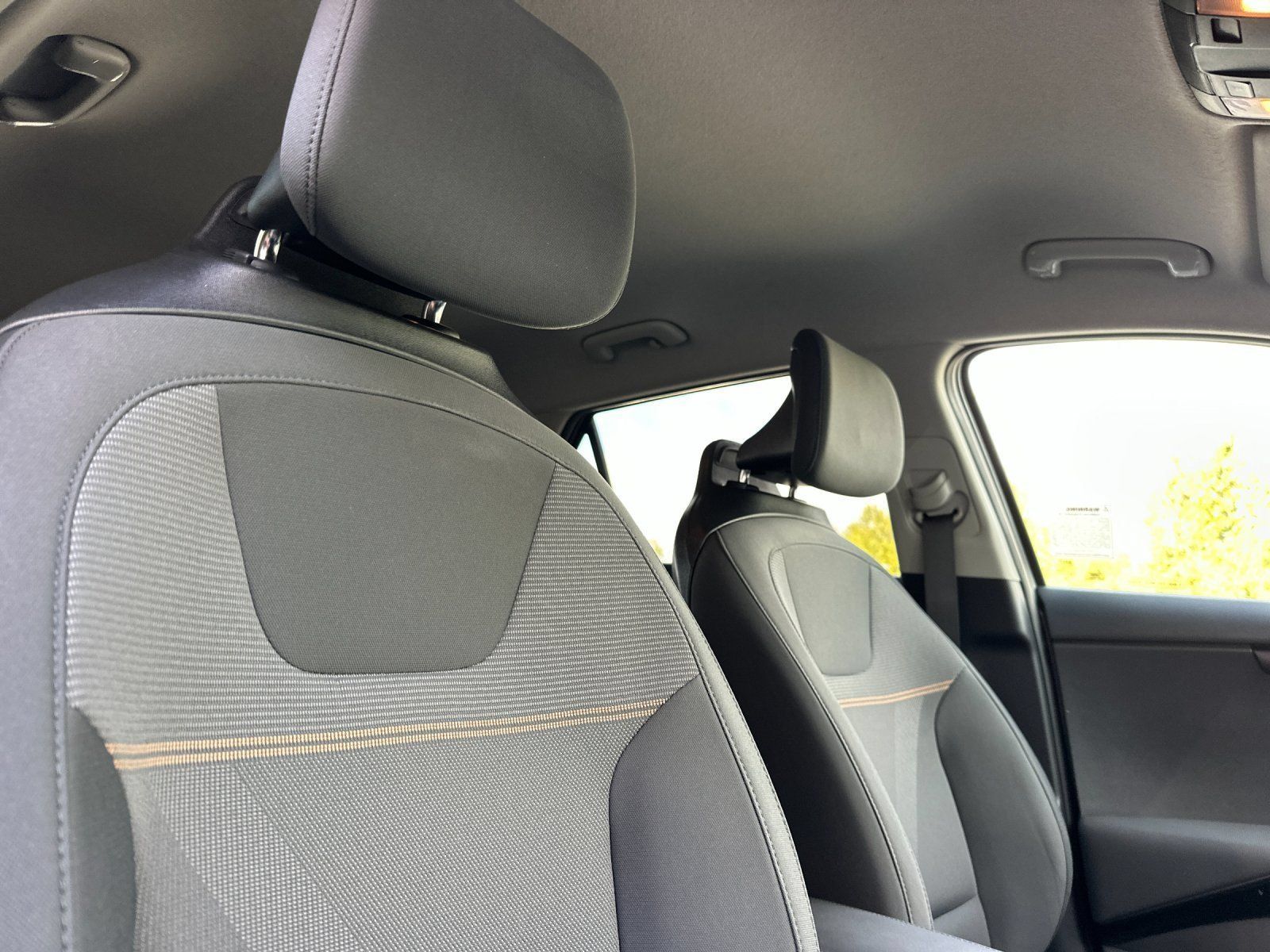 Used 2025 Kia Niro LX FWD image 16